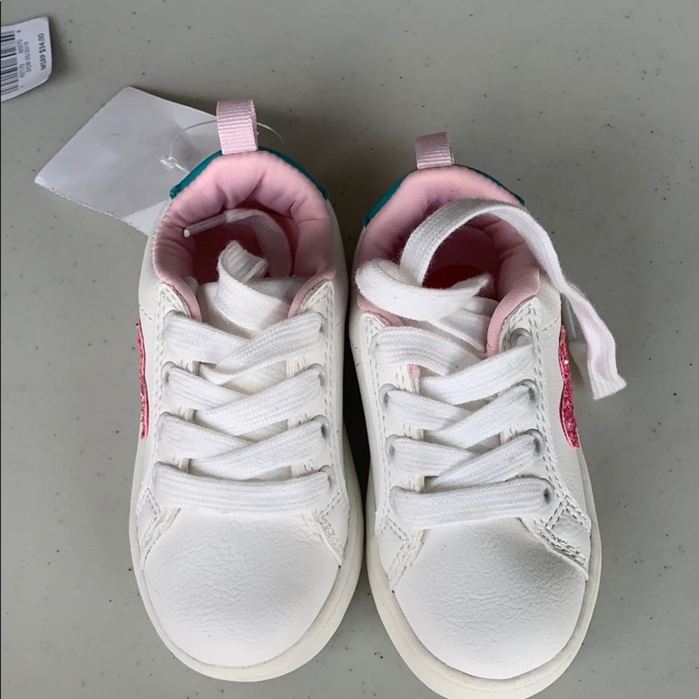 White Sneakers w/Heart Detail